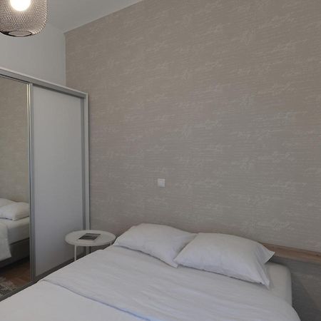 Beautiful Athenian Apartment Next To The Center Εξωτερικό φωτογραφία