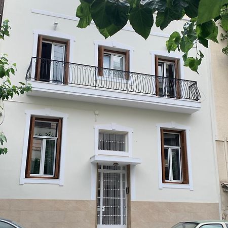 Beautiful Athenian Apartment Next To The Center Εξωτερικό φωτογραφία