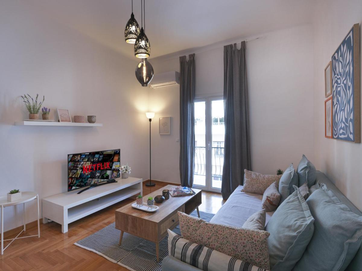 Beautiful Athenian Apartment Next To The Center Εξωτερικό φωτογραφία