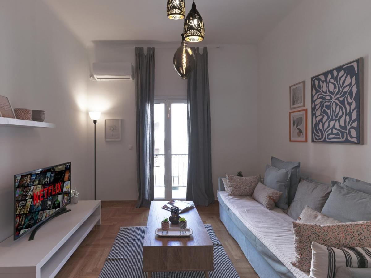 Beautiful Athenian Apartment Next To The Center Εξωτερικό φωτογραφία