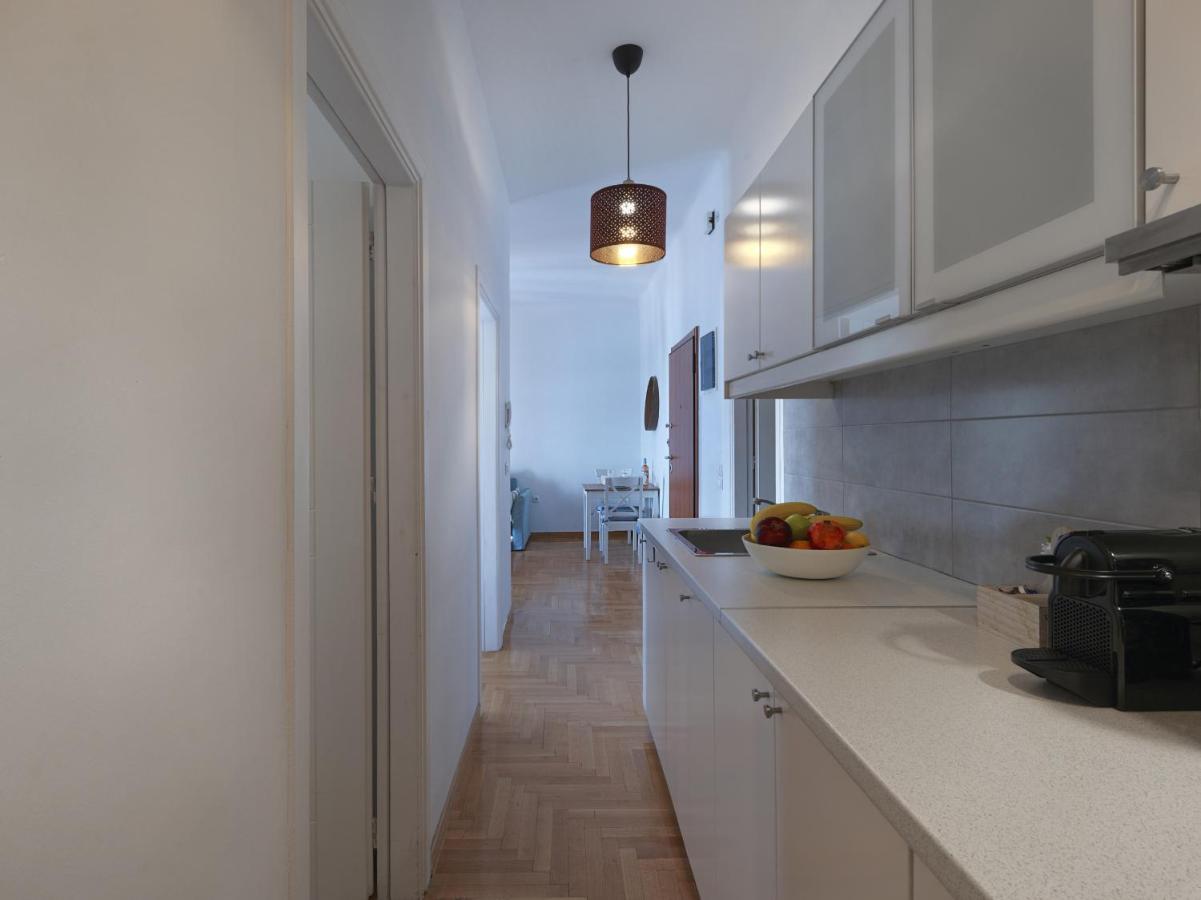 Beautiful Athenian Apartment Next To The Center Εξωτερικό φωτογραφία